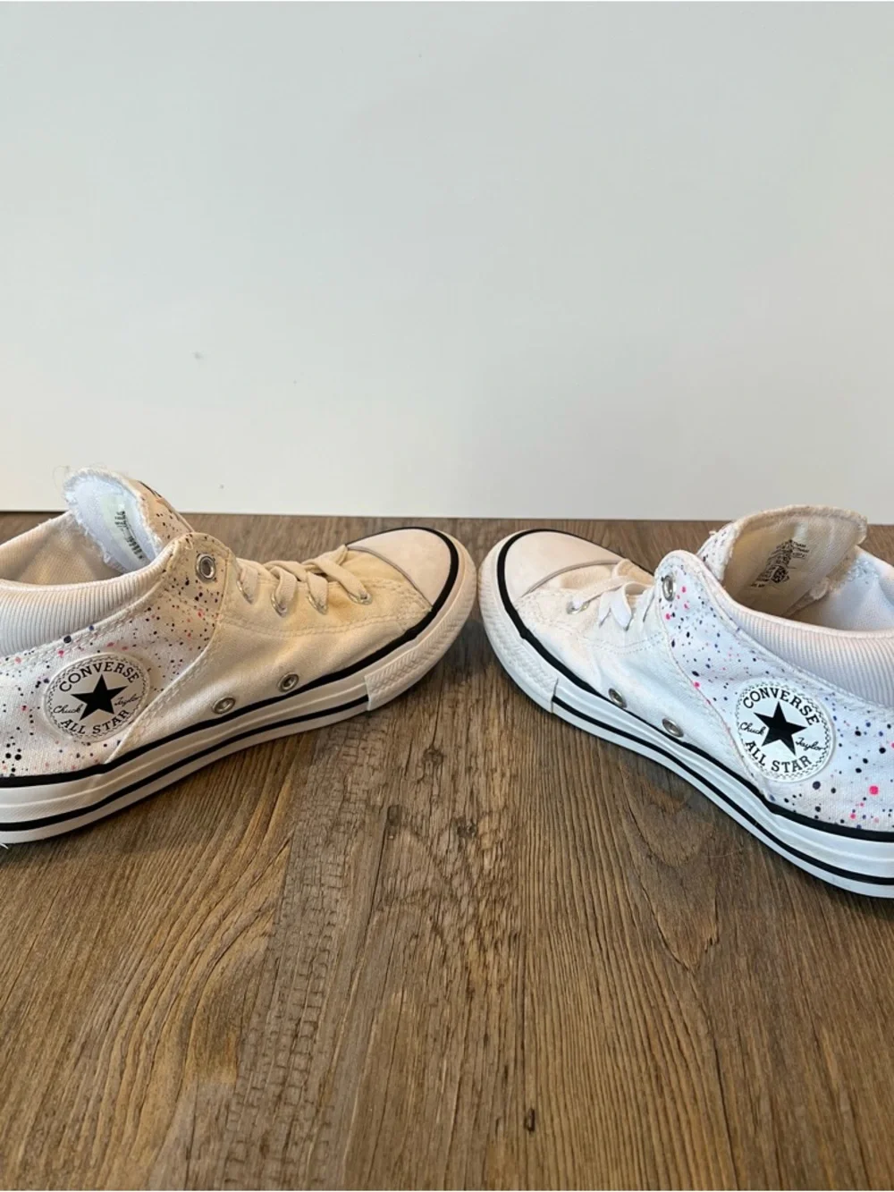 Kids Size 2 Converse White Low Top Sneakers with Black Trim and speckled